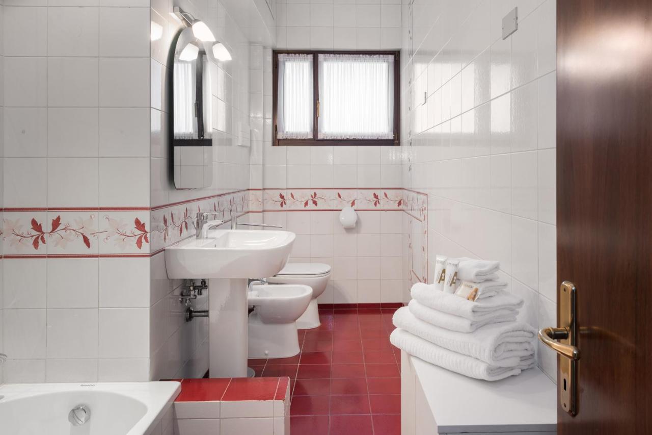 Flats4Rent Lucia Apartment Верона Екстериор снимка