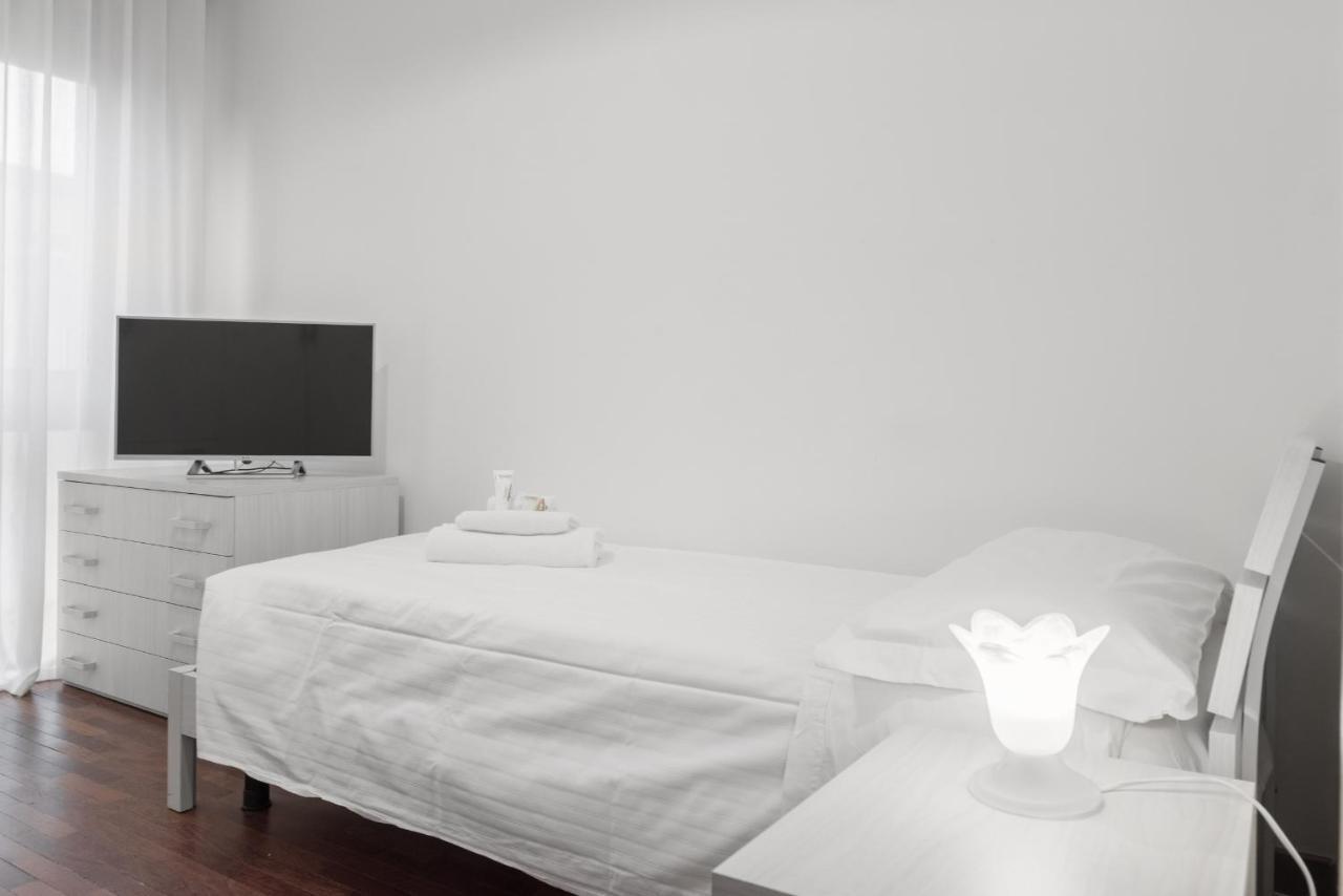 Flats4Rent Lucia Apartment Верона Екстериор снимка